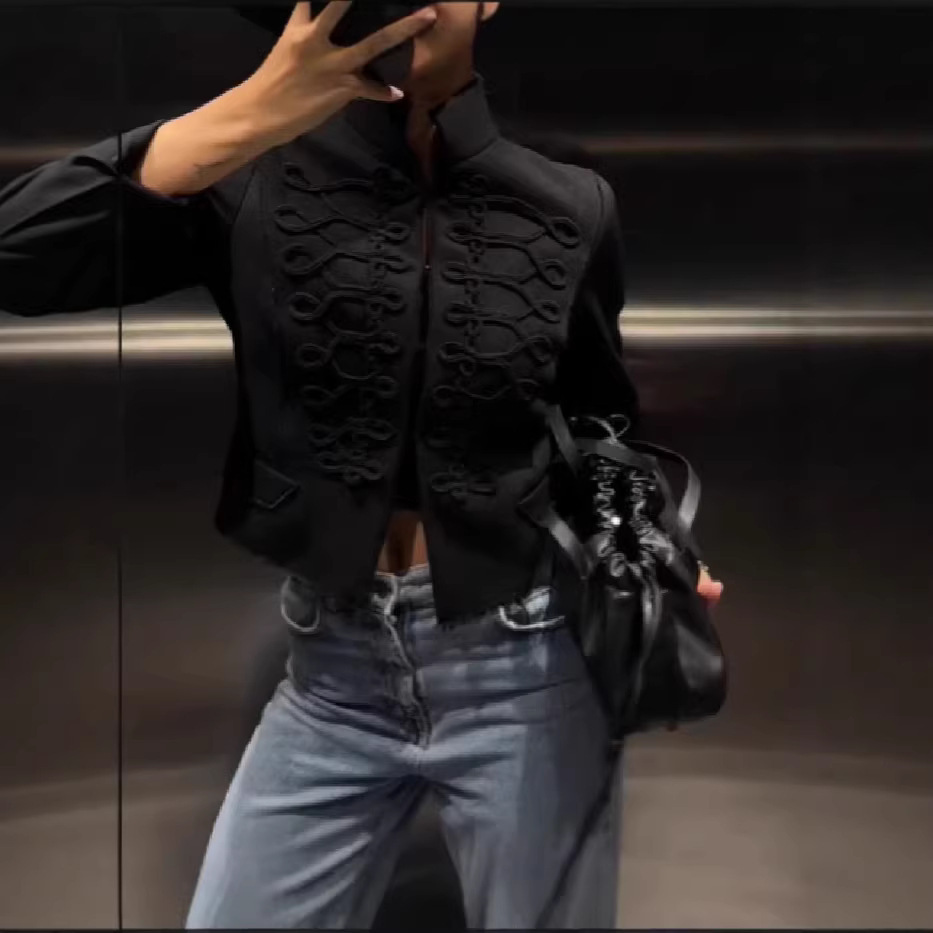 ac2675a8-ccab-4ea9-a928-aafe782711d9.jpg Stylish Retro Short Jacket for Women - Image 3